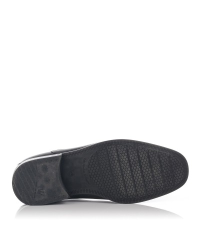 Zapatos de cordones con horma de ancho especial fabricado en piel de primera calidad tanto el interior como el exteriorSuela