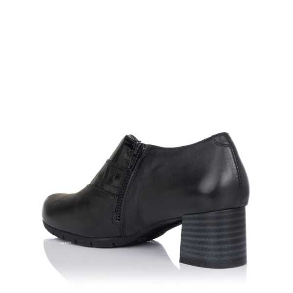 Zapato abotinado de tacon medio para mujer de la marca Pitillos Fabricado  en pieles de 1ª calidad combinado con piel charol y