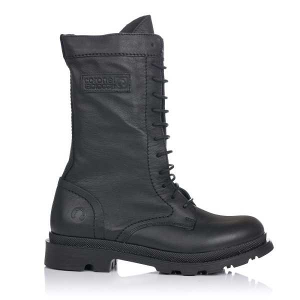 Botas militares altas de media cana para chica de la marca Coronel Tapiocca  Fabricadas en piel de primera calidad Suela de goma